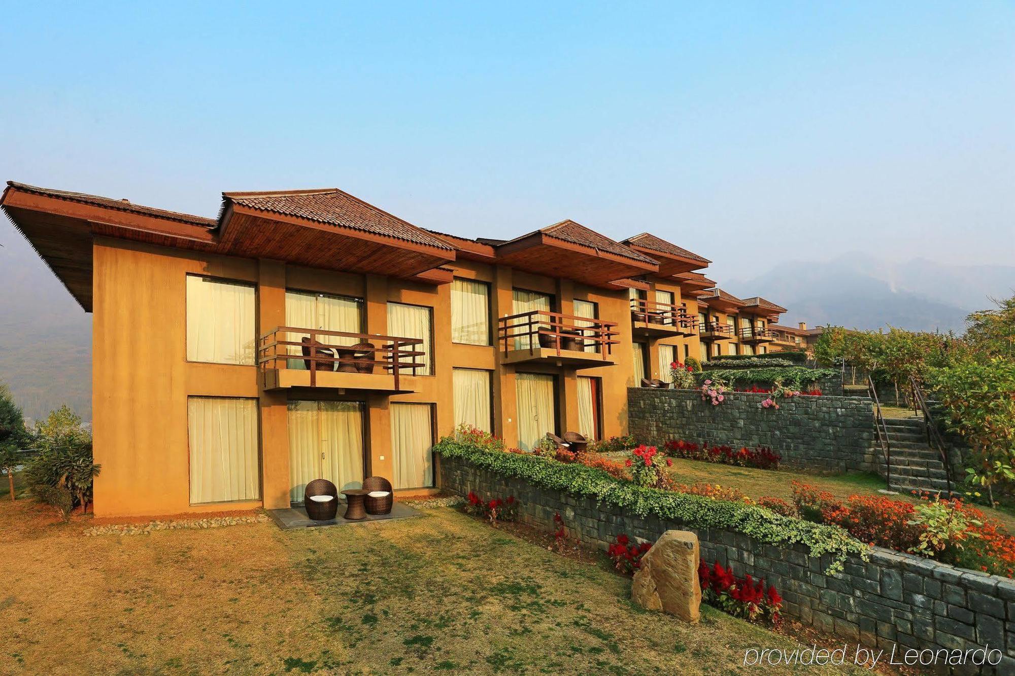 Hotel Taj Dal View Srinagar Exterior foto