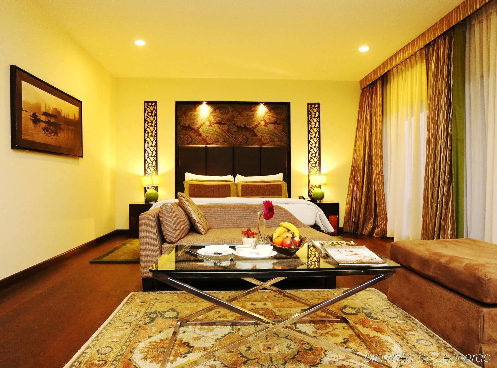 Hotel Taj Dal View Srinagar Exterior foto